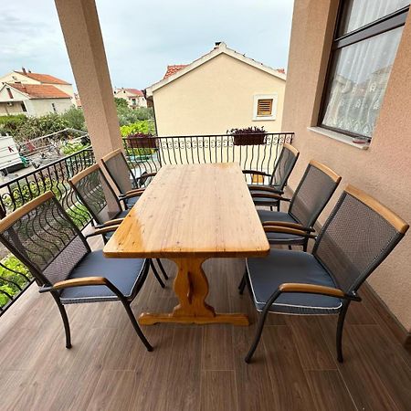Apartment Ana Betina  Buitenkant foto